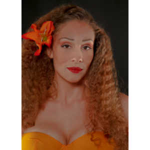 What a blast to get to shoot with a gorgeous Tahitian Dancer.  Ne-Ne was looking for shots to use to promote herself, and I got an opportunity to shoot something truly beautiful and interesting.